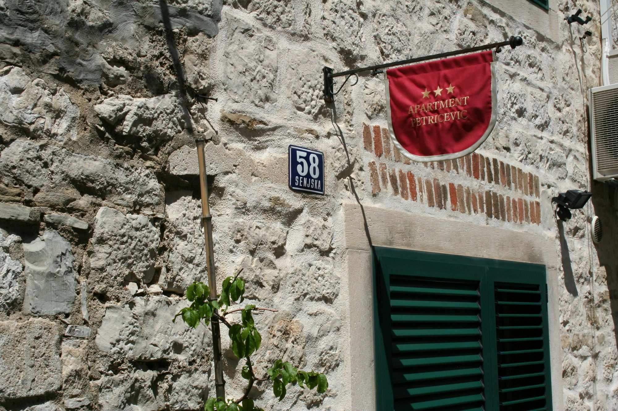 Guest House Petricevic سبليت المظهر الخارجي الصورة